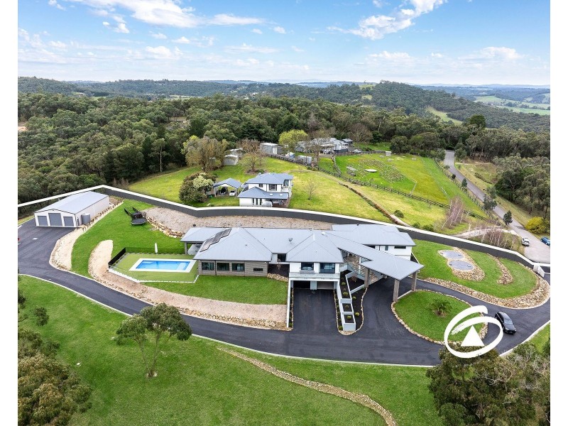 3 Roy Ross Court, Pakenham VIC 3810