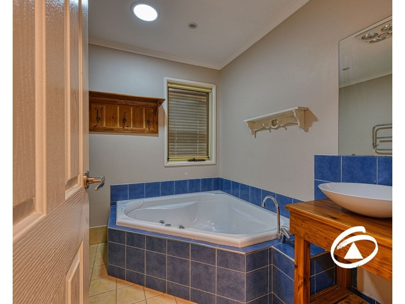 205 Huxtable Road, Pakenham Upper VIC 3810