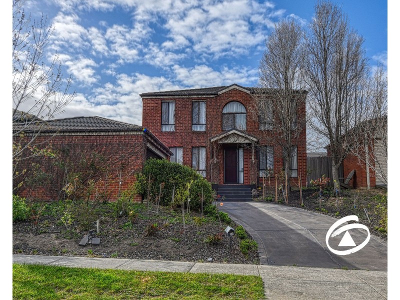 13 Yellow Gum Drive, Pakenham VIC 3810