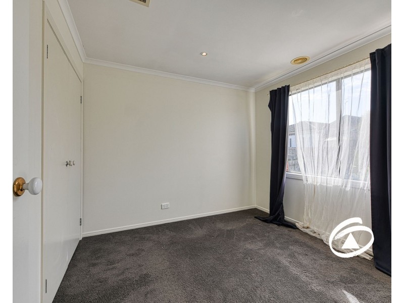 13 Yellow Gum Drive, Pakenham VIC 3810