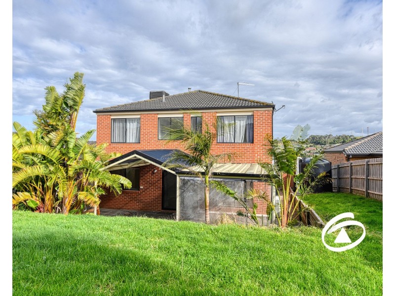 13 Yellow Gum Drive, Pakenham VIC 3810