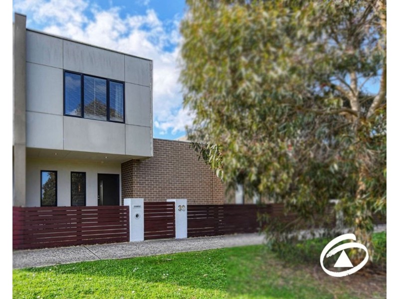 30 Rush Lily Drive, Officer VIC 3809