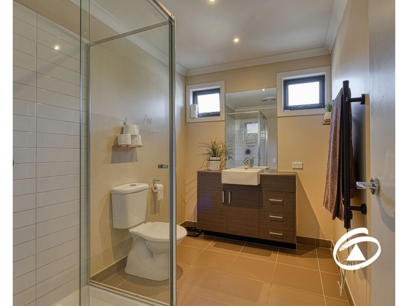 30 Rush Lily Drive, Officer VIC 3809