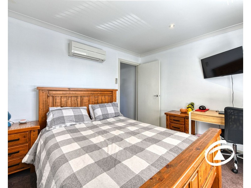 30 Rush Lily Drive, Officer VIC 3809
