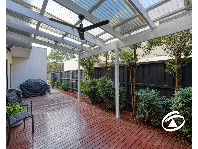 30 Rush Lily Drive, Officer VIC 3809