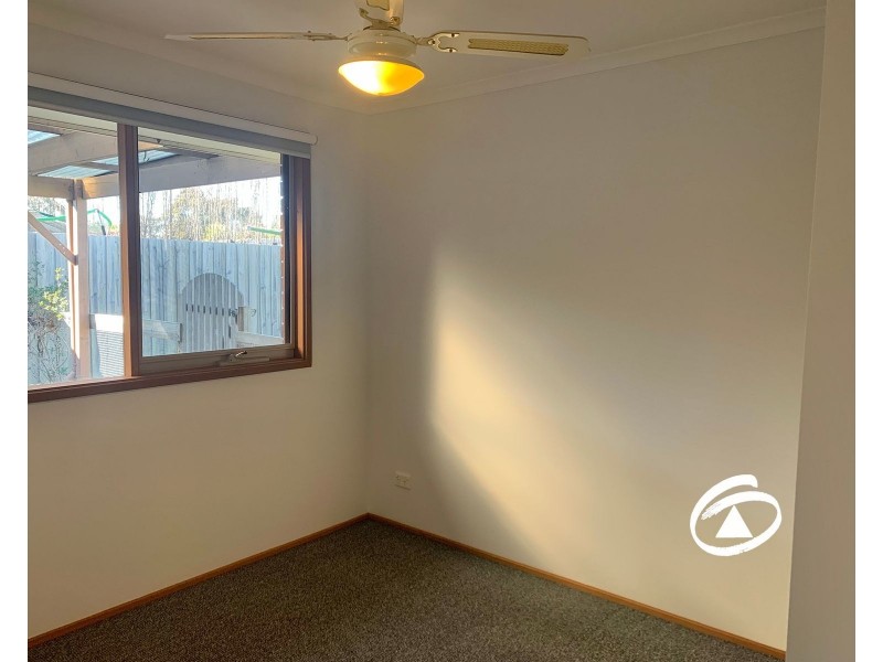 15 Deed Drive, Pakenham VIC 3810