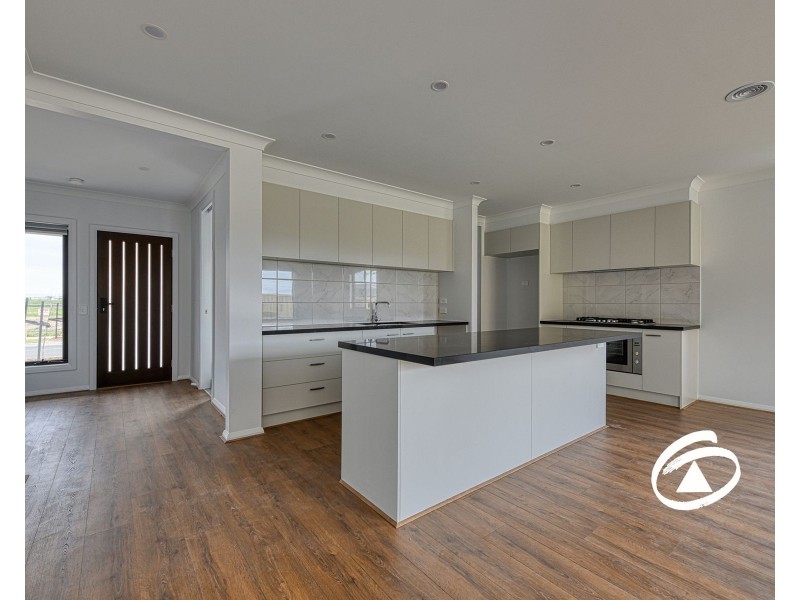 32 Pompei Street, Clyde VIC 3978