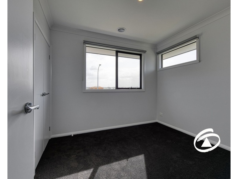 32 Pompei Street, Clyde VIC 3978