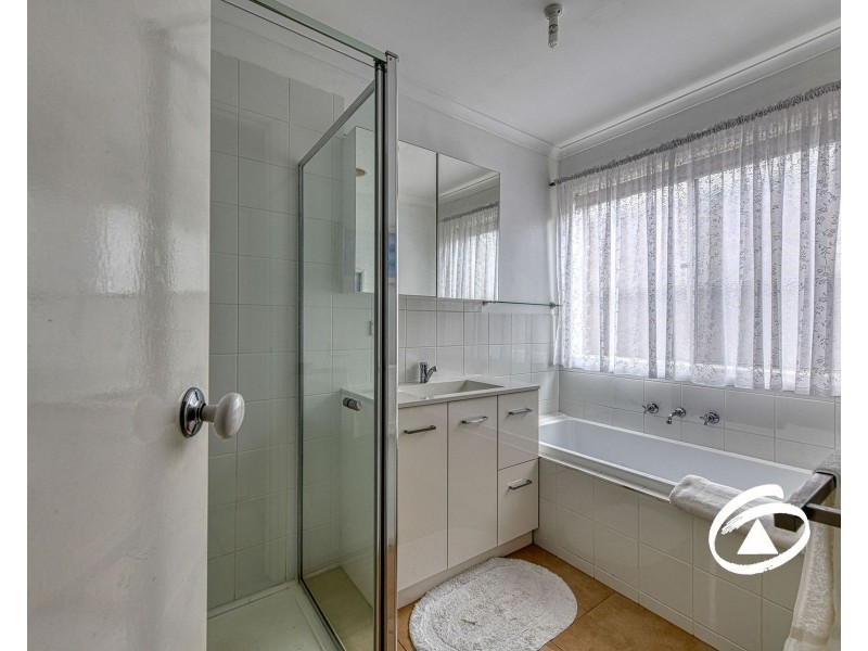 15 Blackfish Drive, Koo Wee Rup VIC 3981