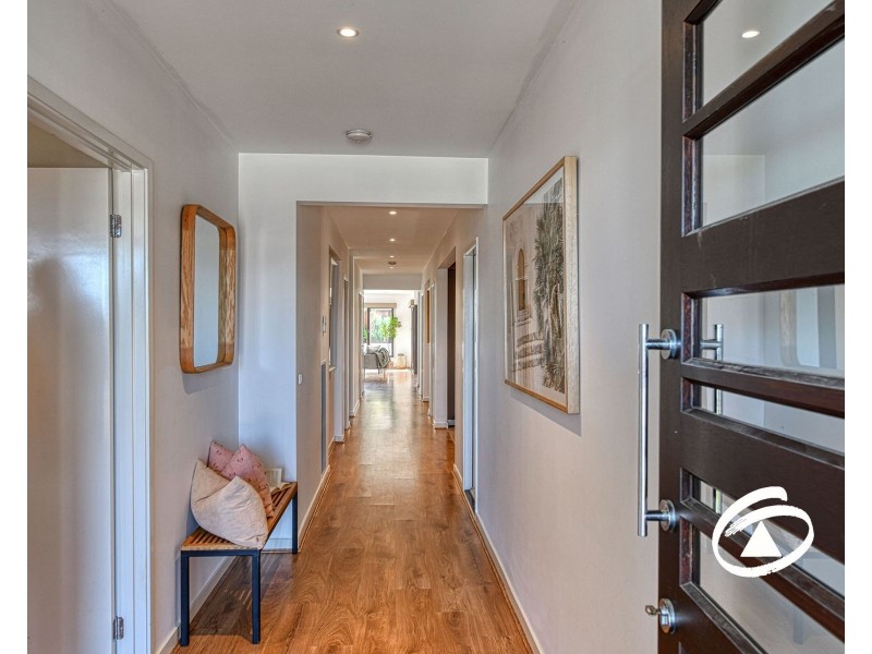 35 Penshurst Crescent, Officer VIC 3809