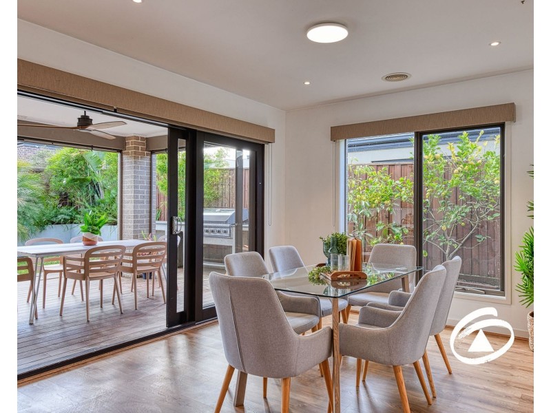 35 Penshurst Crescent, Officer VIC 3809