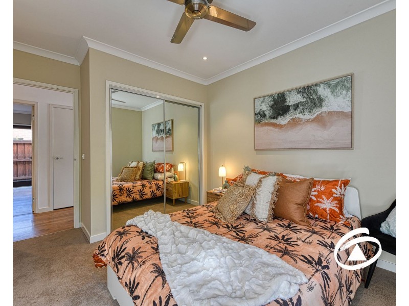 35 Penshurst Crescent, Officer VIC 3809