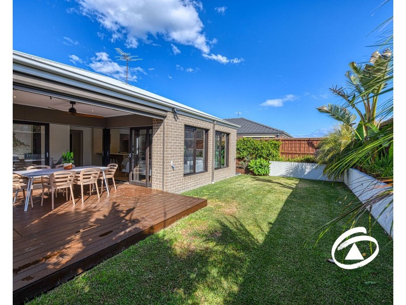 35 Penshurst Crescent, Officer VIC 3809