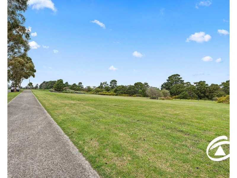 13 Annecy Lane, Pakenham VIC 3810