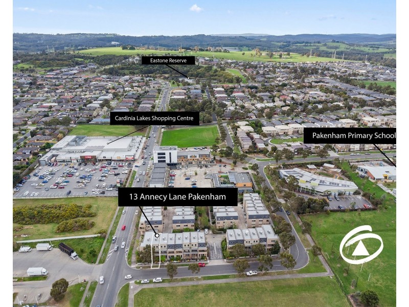 13 Annecy Lane, Pakenham VIC 3810