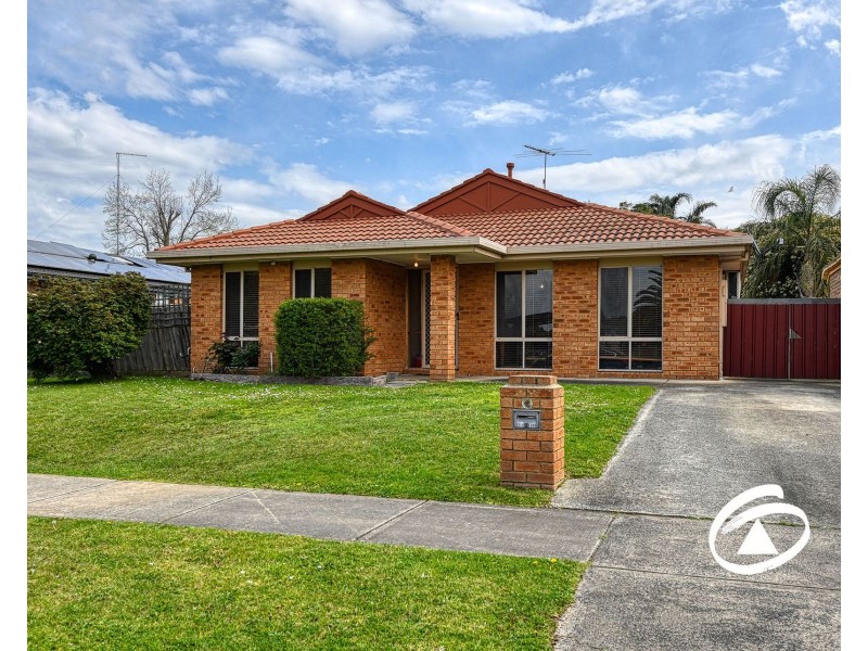 18 Paramount Way, Pakenham VIC 3810