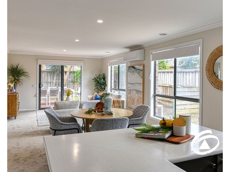 16 Marquis Court, Pakenham VIC 3810