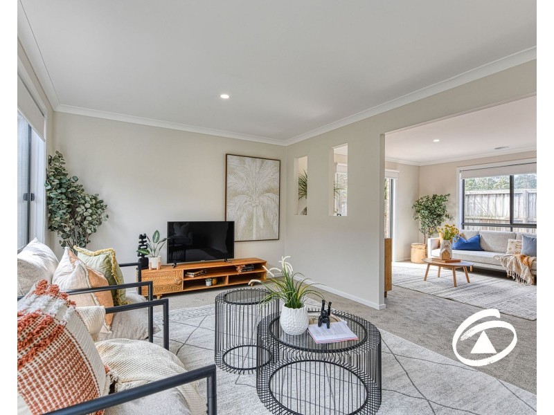 16 Marquis Court, Pakenham VIC 3810