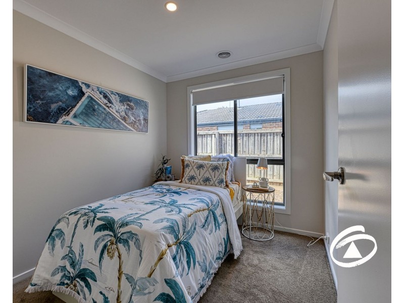 16 Marquis Court, Pakenham VIC 3810