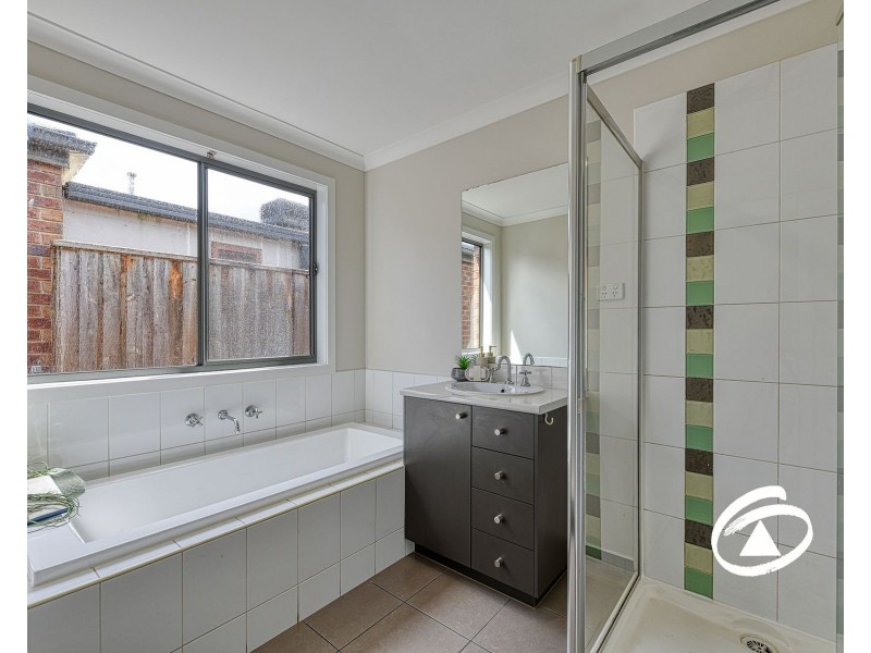 16 Marquis Court, Pakenham VIC 3810