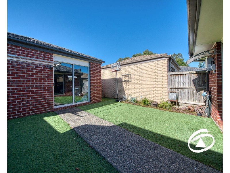 9 Turquoise Walk, Officer VIC 3809