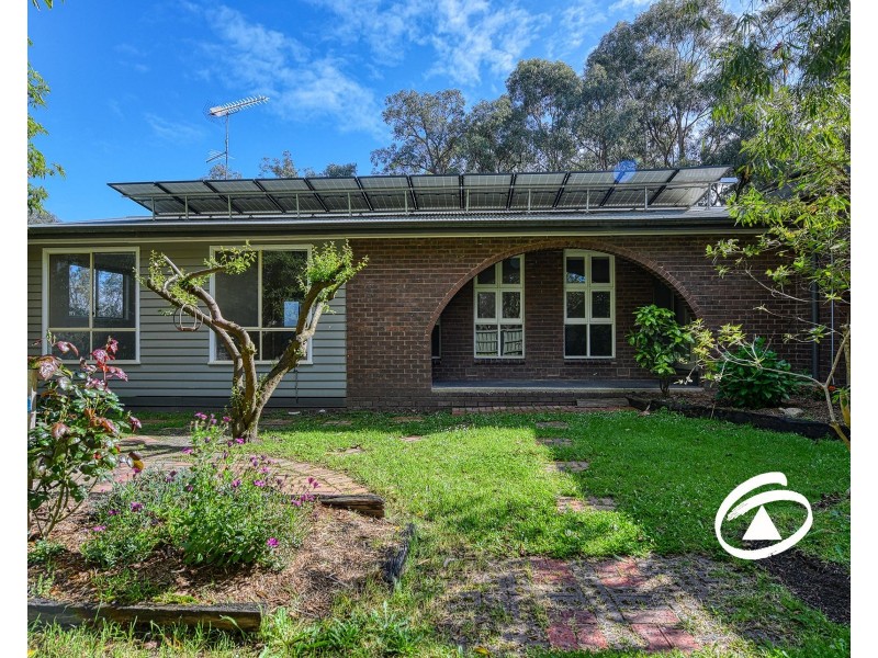 4 Turramurra Road, Maryknoll VIC 3812