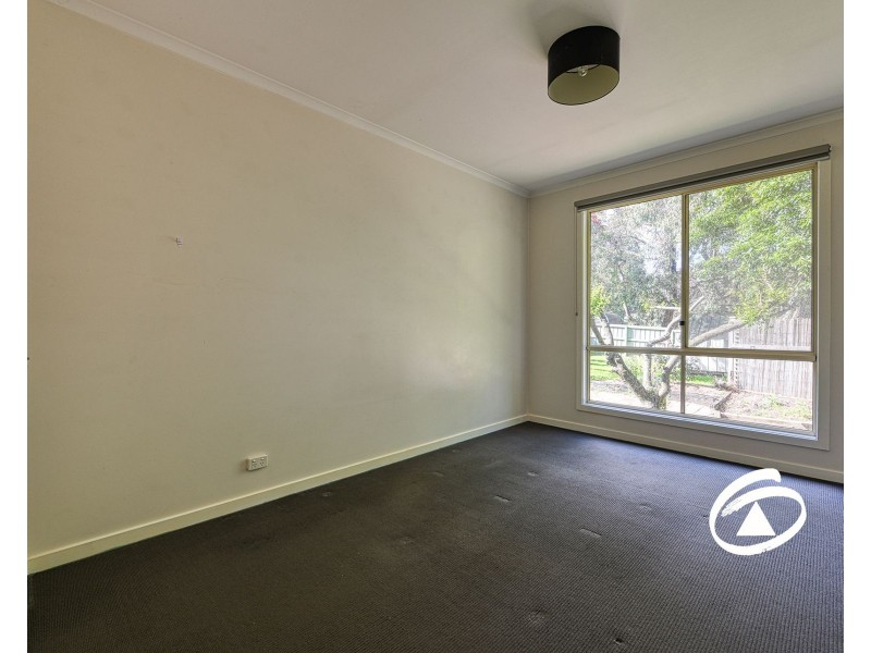 4 Turramurra Road, Maryknoll VIC 3812