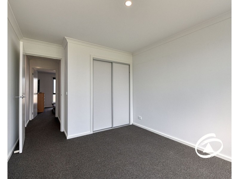 9 Delosperma Mews, Clyde VIC 3978