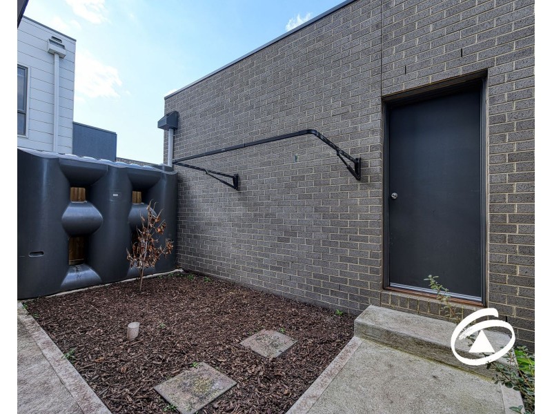 9 Delosperma Mews, Clyde VIC 3978