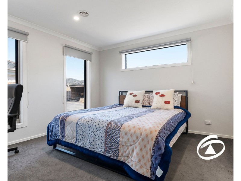 4/5 Spencer Place, Pakenham VIC 3810