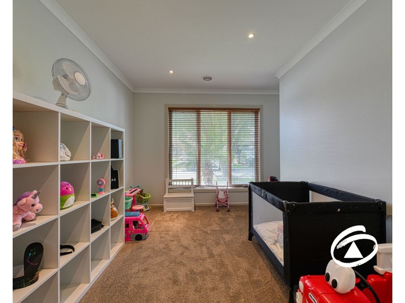 7 Mikasa Place, Pakenham VIC 3810