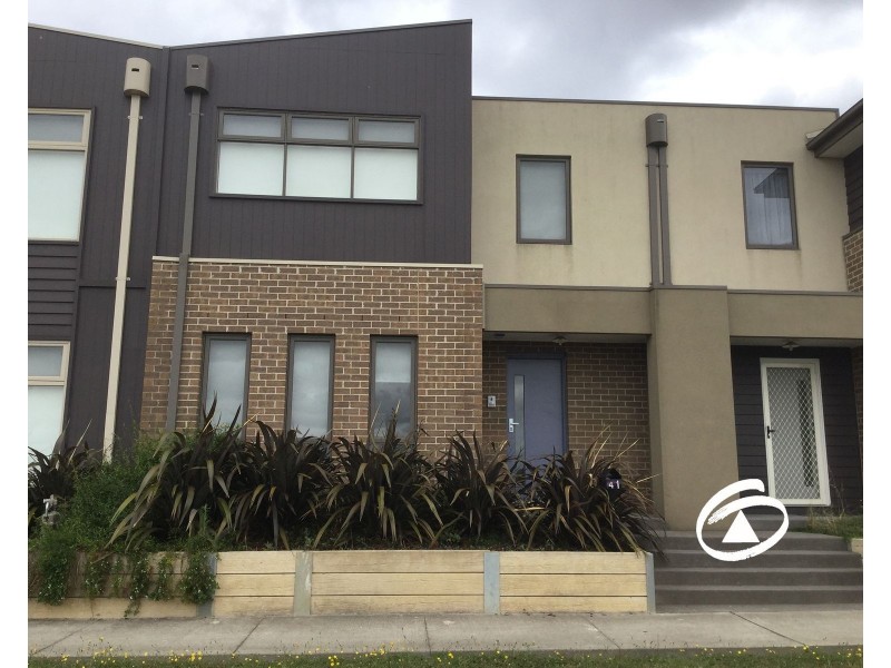 41 Atlantic Drive, Pakenham VIC 3810