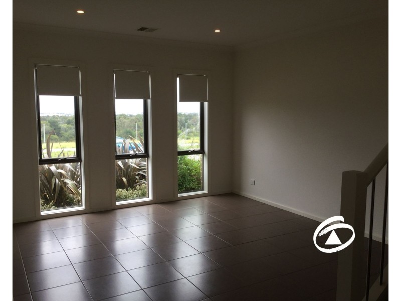 41 Atlantic Drive, Pakenham VIC 3810