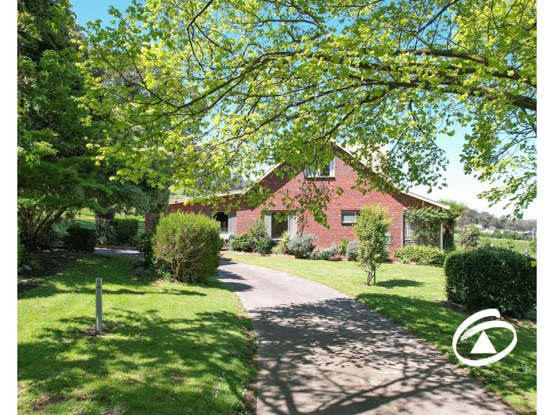 337 Railway Avenue, Garfield VIC 3814