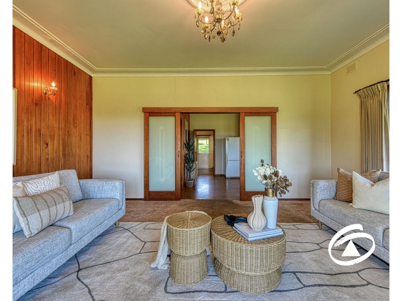 337 Railway Avenue, Garfield VIC 3814