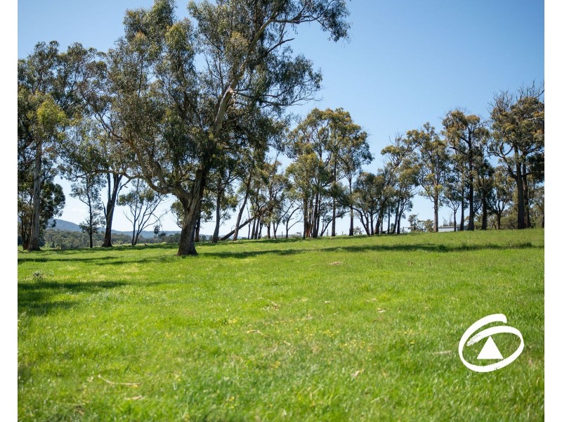 337 Railway Avenue, Garfield VIC 3814