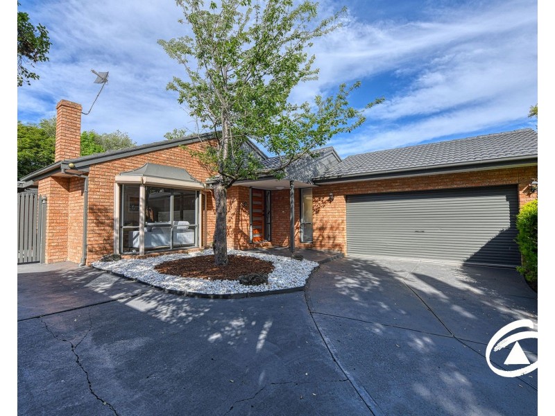 68 Lake View Drive, Narre Warren South VIC 3805