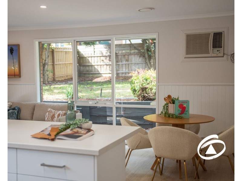 68 Lake View Drive, Narre Warren South VIC 3805