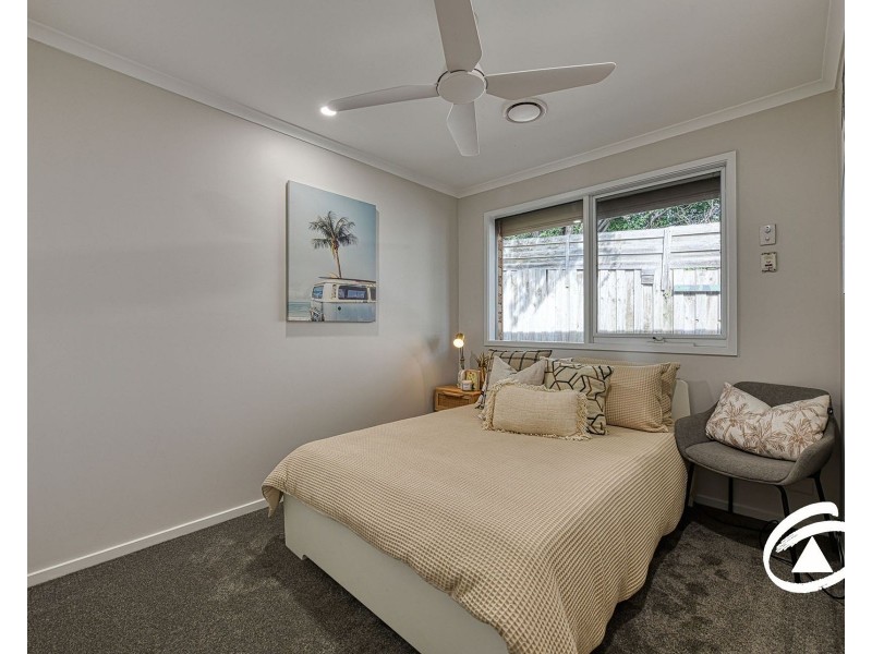 68 Lake View Drive, Narre Warren South VIC 3805