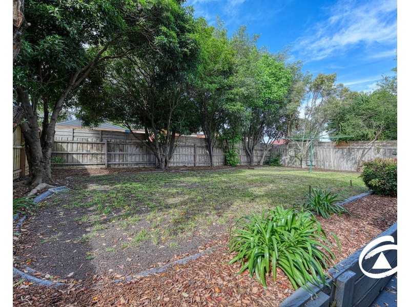 68 Lake View Drive, Narre Warren South VIC 3805