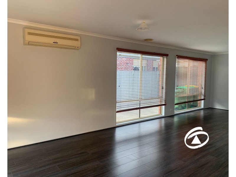 13 Spring Circuit, Pakenham VIC 3810