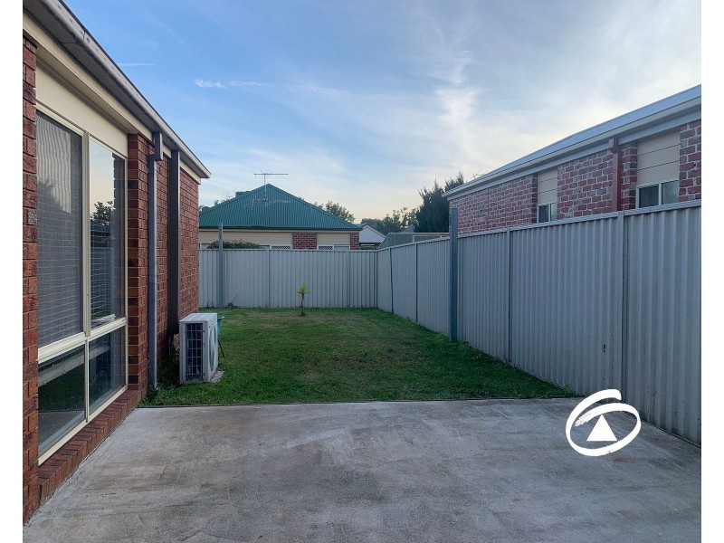 13 Spring Circuit, Pakenham VIC 3810