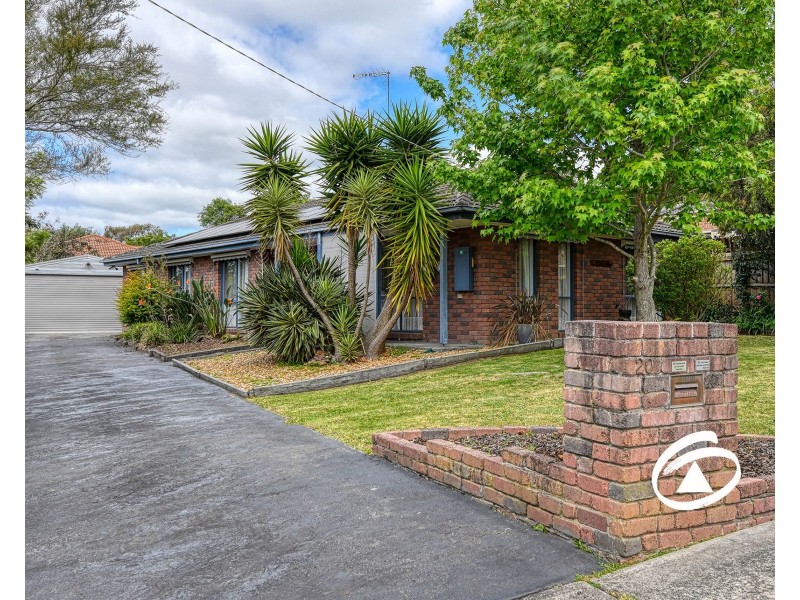 20 Irving Road, Pakenham VIC 3810
