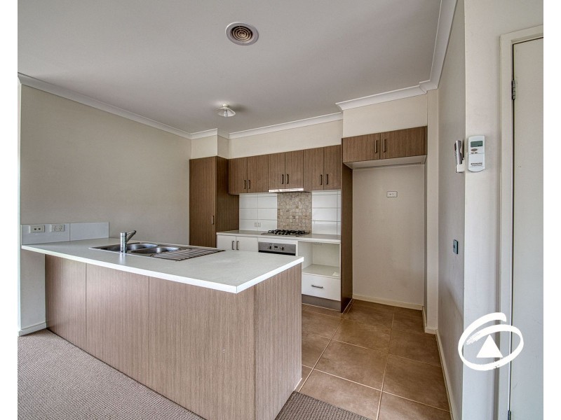 10 Jade Walk, Officer VIC 3809