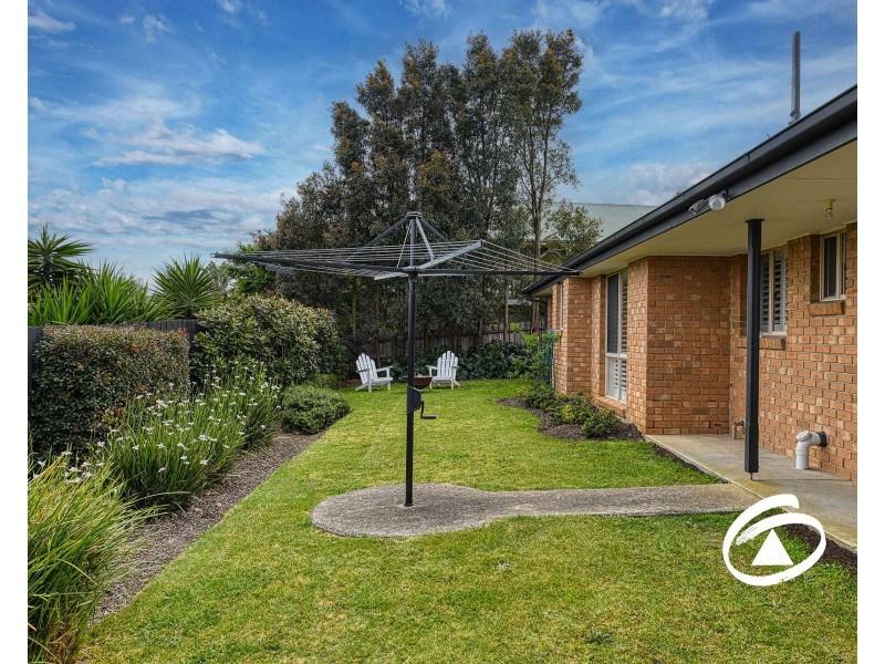 73 Eagle Drive, Pakenham VIC 3810
