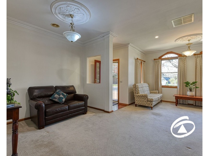 2/1 Malouf Court, Pakenham VIC 3810