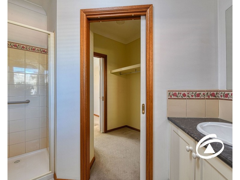 2/1 Malouf Court, Pakenham VIC 3810