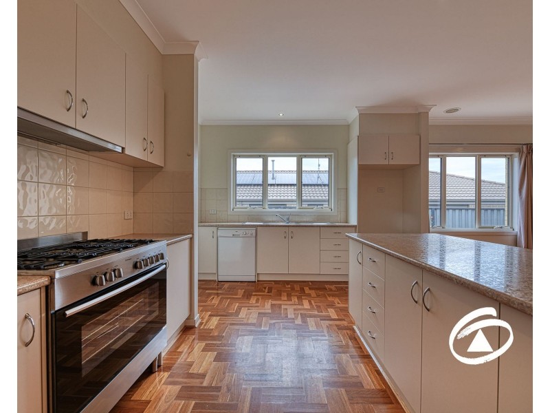 21 Victoria Place, Pakenham VIC 3810
