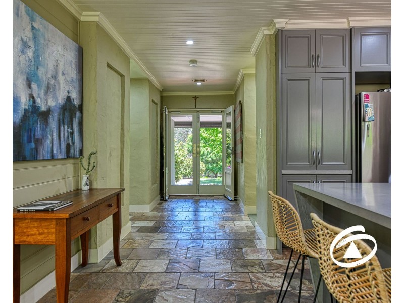 14 Baroona Road, Maryknoll VIC 3812