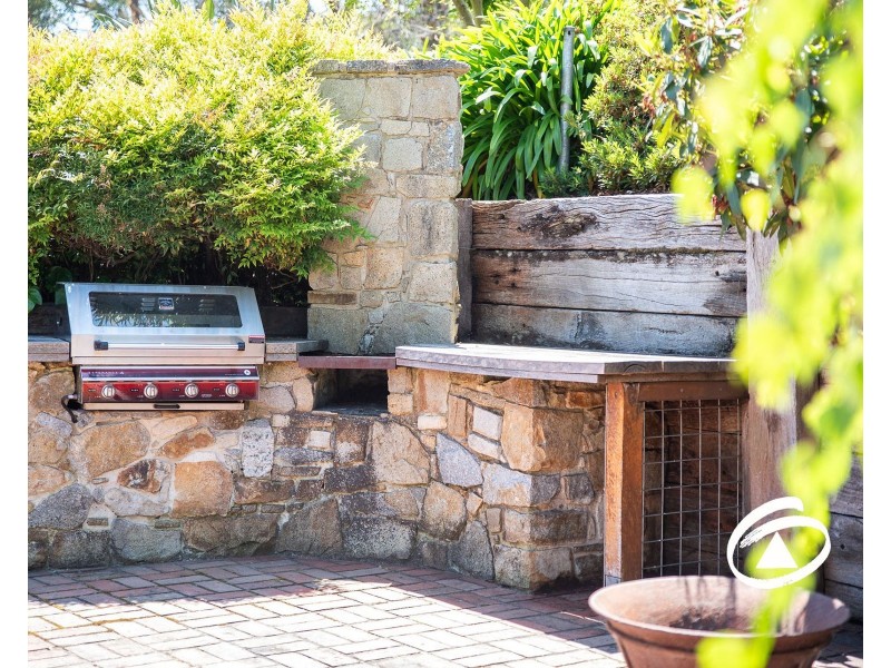 14 Baroona Road, Maryknoll VIC 3812